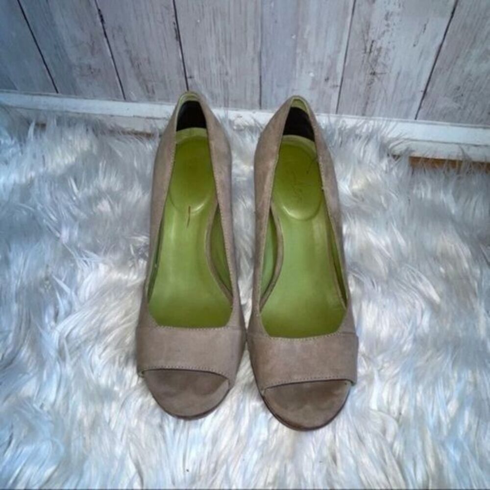 Boden Suede Open Toe Heel Shoes in Tan size 7 (37)
